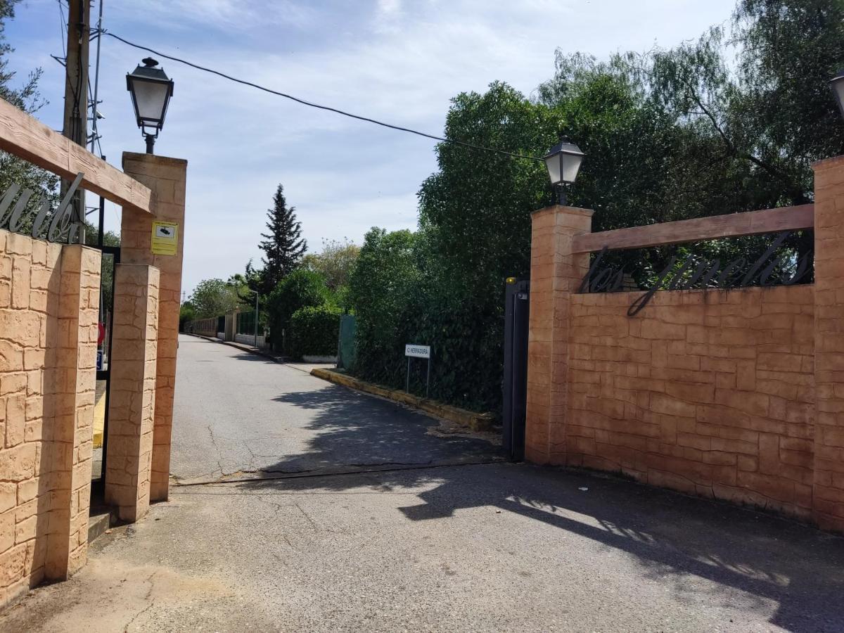 Apartamento El Grifo Carmona  Luaran gambar
